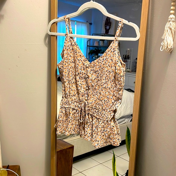 Floral top - Picture 2 of 2